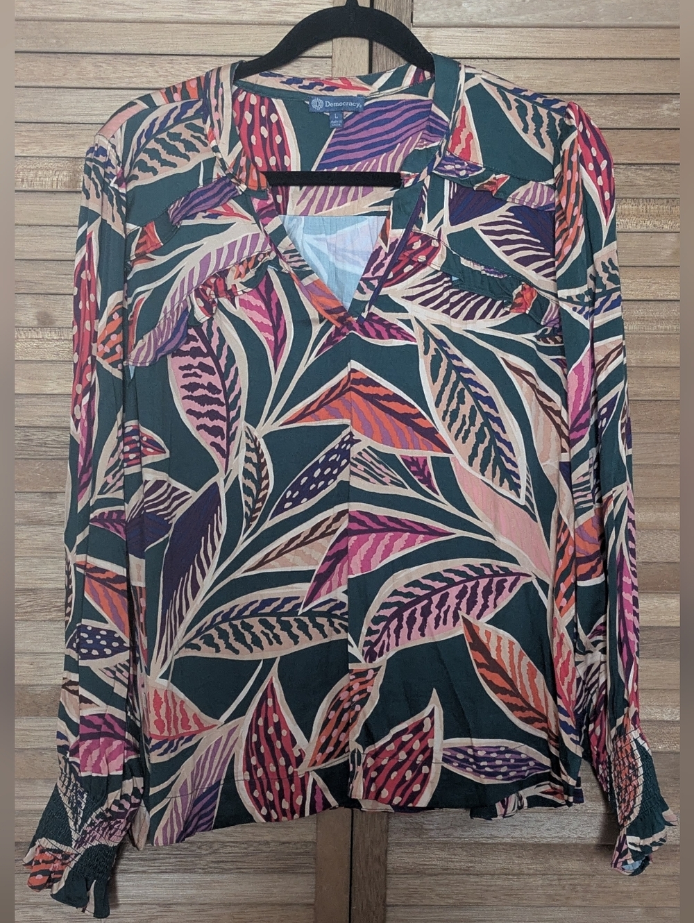 🔥SALE🔥Democracy Women's V-Neck Floral Leaf Print Blouse in Multi-Color